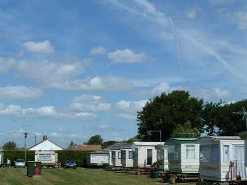 Copthorne Caravans Hotel Merston Zewnętrze zdjęcie